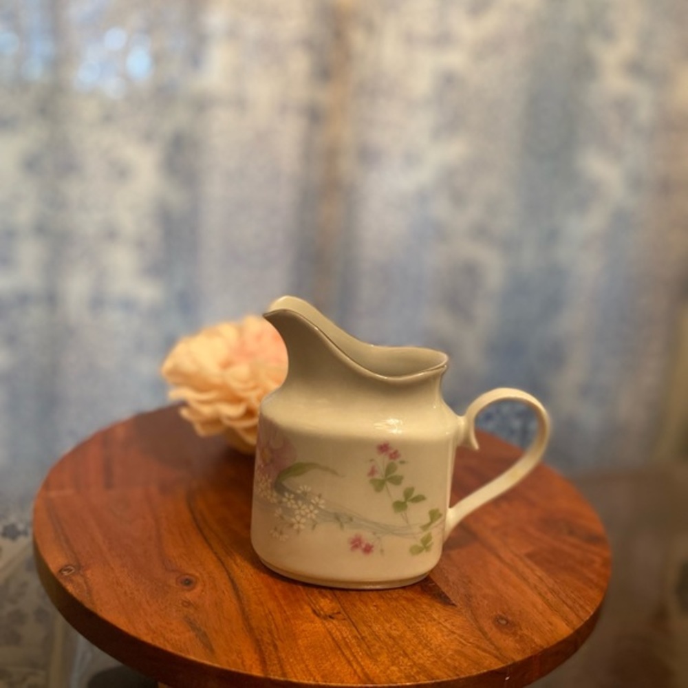 Studio Nova Fine China, Creamer‎